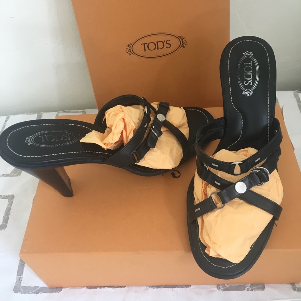 Authentic TOD’s sling sandals